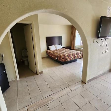Hometown Inn And Suites メスキート エクステリア 写真