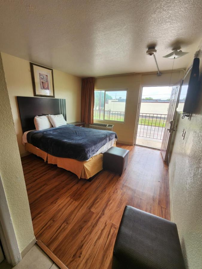 Hometown Inn And Suites メスキート エクステリア 写真